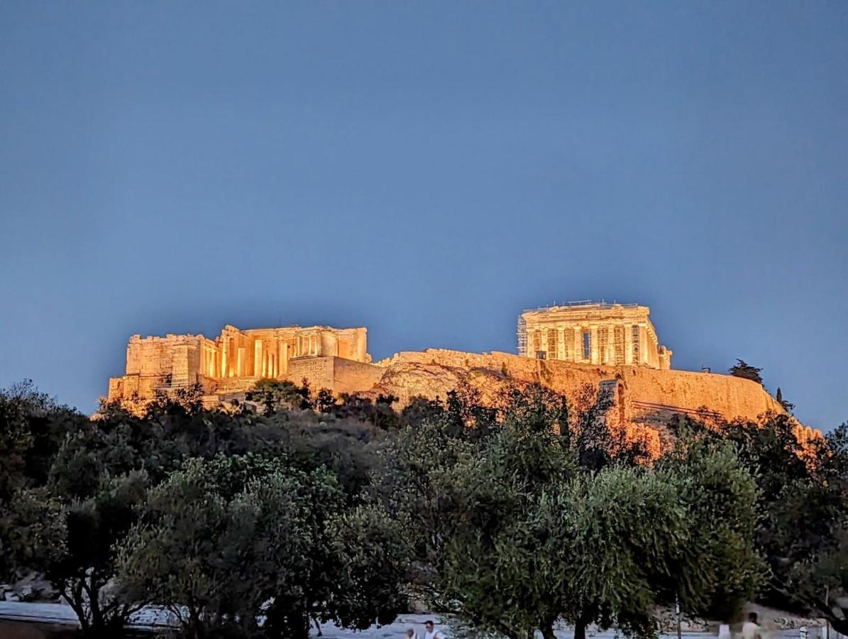 Athenian Asty Atina